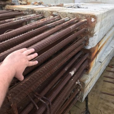 Studium przypadku: Rekonstrukcja muru oporowego o dużej objętości